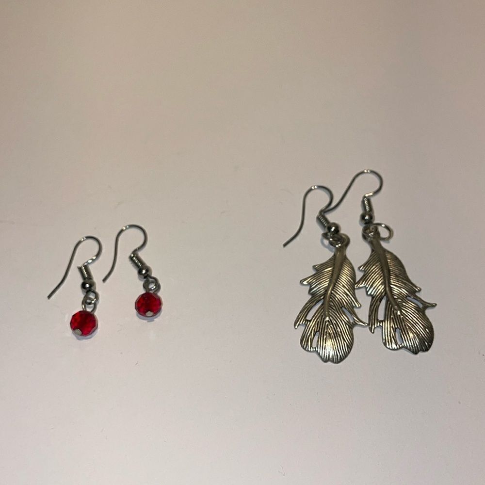 2 sets of earrings